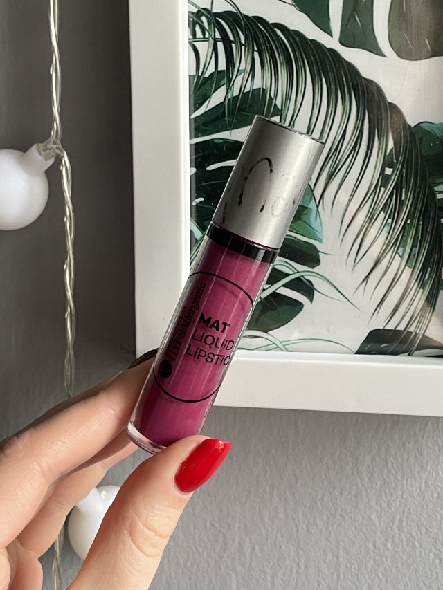 Bell HYPOAllergenic, Mat Liquid Lipstick, Pomadka w płynie, Matowa, by Marcelina Zawadzka, nr 03 Las Vegas