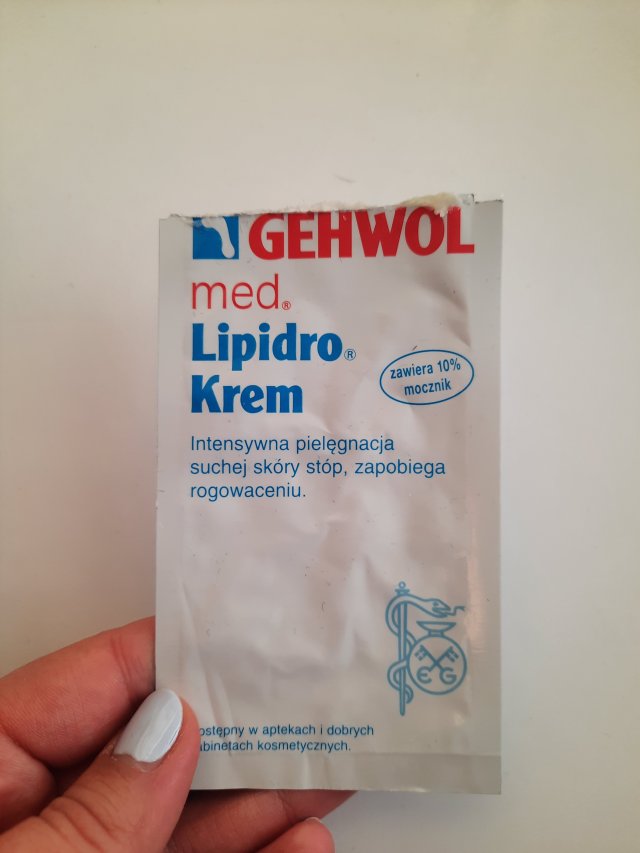 akcja denkowanie! grudzień - kosmetyki w świątecznych opakowaniach i świątecznych kolorach 🎄❄️⛄🎀🎁🎅