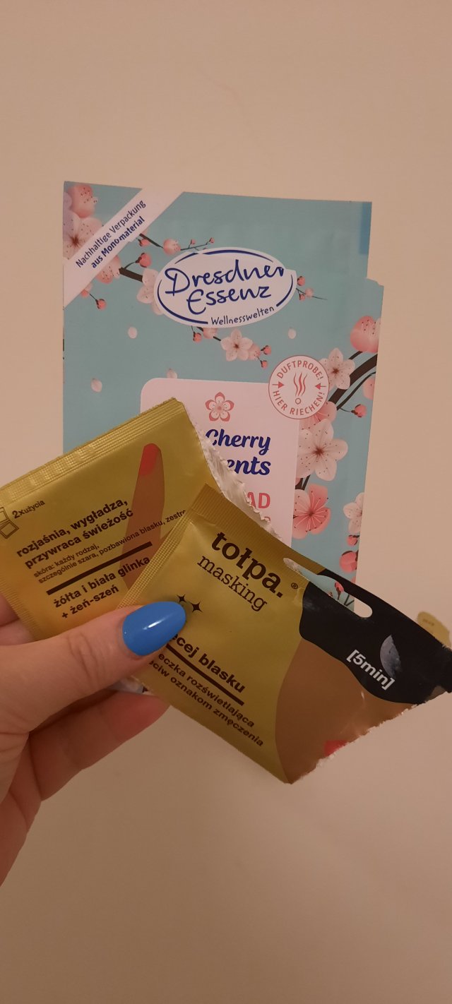 akcja denkowanie! grudzień - kosmetyki w świątecznych opakowaniach i świątecznych kolorach 🎄❄️⛄🎀🎁🎅