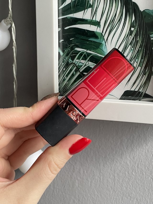 Avon Luminous Velvet Lipstick, Pomadka do ust, Violet Shine