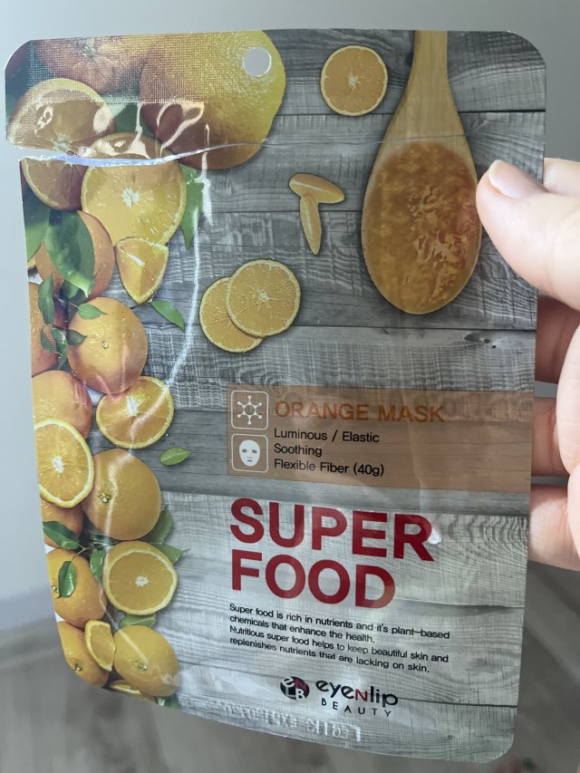 akcja denkowanie! grudzień - kosmetyki w świątecznych opakowaniach i świątecznych kolorach 🎄❄️⛄🎀🎁🎅