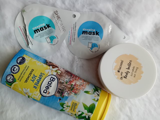 akcja denkowanie! grudzień - kosmetyki w świątecznych opakowaniach i świątecznych kolorach 🎄❄️⛄🎀🎁🎅