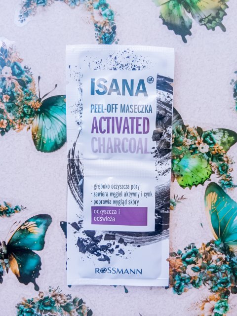 Isana Peeling do twarzy, Activated Charcoal, Skóra normalna i tłusta