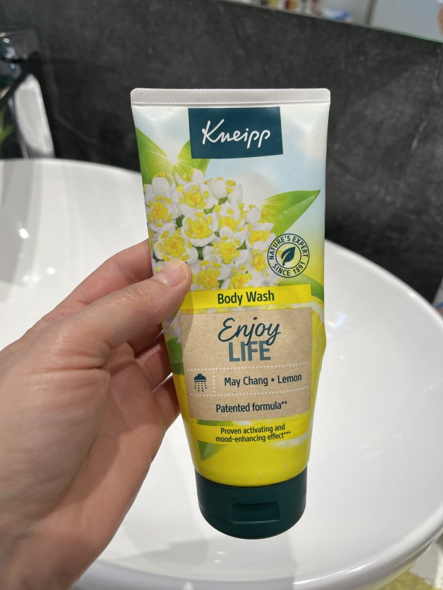 akcja denkowanie! grudzień - kosmetyki w świątecznych opakowaniach i świątecznych kolorach 🎄❄️⛄🎀🎁🎅