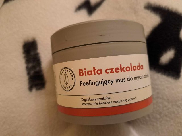 Marba Cosmetics Manufaktura Piękna, Peelingujący mus do mycia ciała, Biała Czekolada