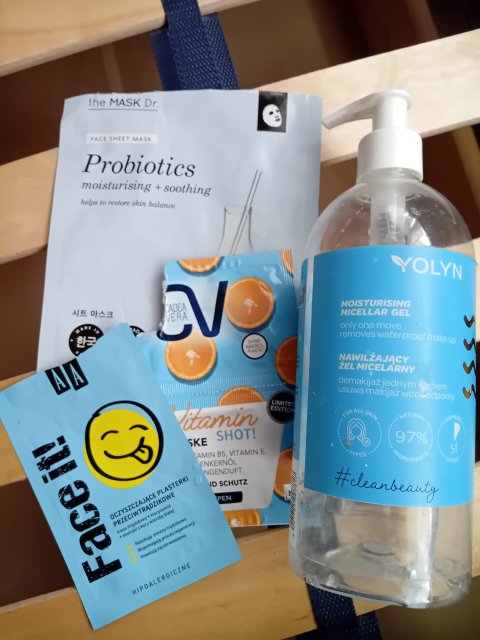 akcja denkowanie! grudzień - kosmetyki w świątecznych opakowaniach i świątecznych kolorach 🎄❄️⛄🎀🎁🎅