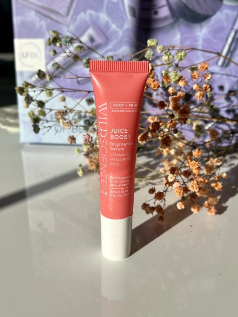 Wild Science Lab Serum do twarzy, Root + Fruit, Juice Boost Brightening Serum, Vitamin C + Hyaluronic Acid