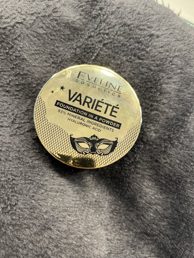 Eveline Variété, Podkład mineralny do twarzy, W pudrze, Foundation in a Powder, Z kwasem hialuronowym, nr 02 Natural
