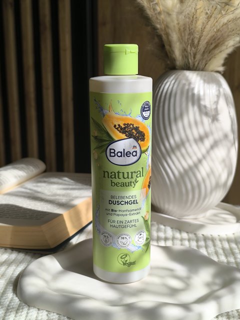 Balea Żel pod prysznic, Natural Beauty, Bio-olej z nasion konopi i ekstrakt z papai 
