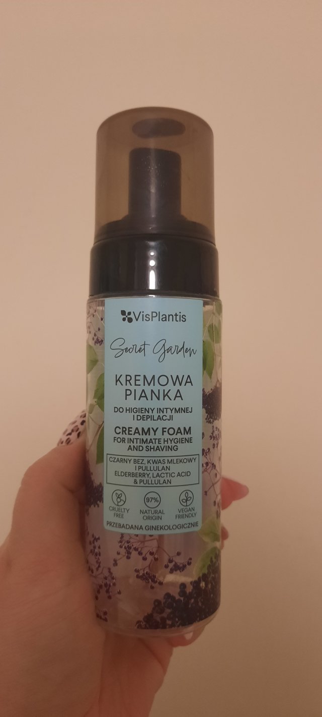 Denkowanie część druga :) Grudzień, kosmetyki w świątecznych opakowaniach lub w świątecznych kolorach: czerwonym, zielonym i złotym 