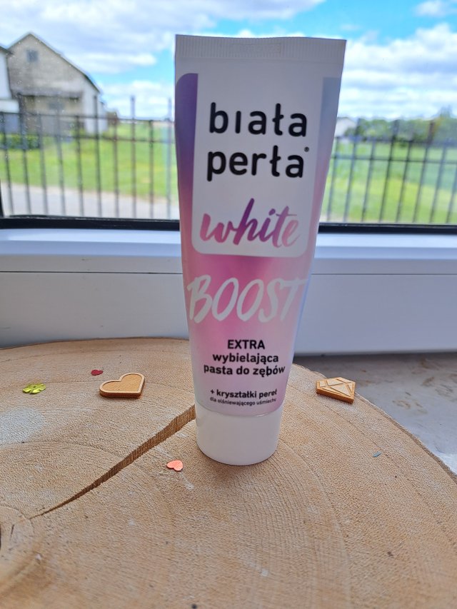Biała Perła White Boost, Extra wybielająca pasta do zębów + kryształki pereł