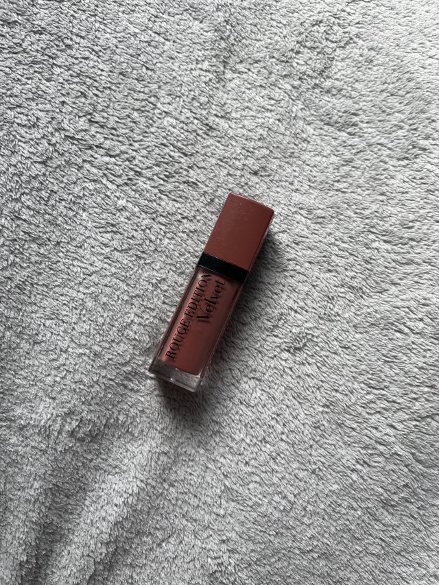 Bourjois Rouge Edition Velvet, Pomadka do ust, nr 29 Nude York