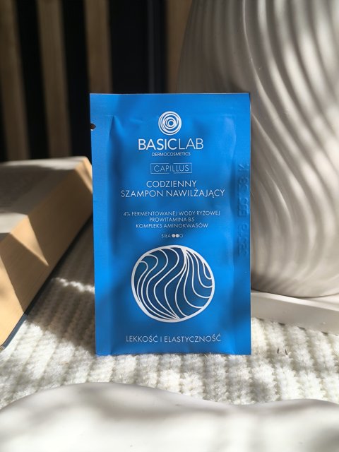 BasicLab Dermocosmetics szampon nawilżający