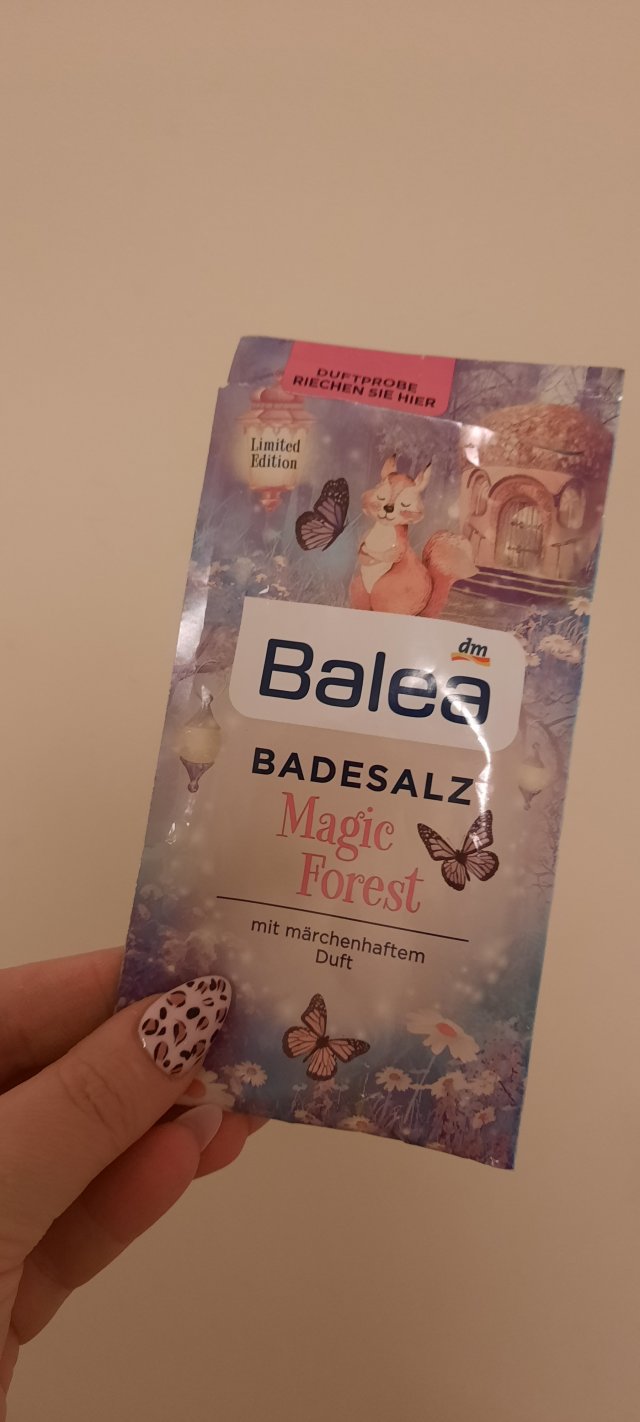 Denkowanie część druga :) Grudzień, kosmetyki w świątecznych opakowaniach lub w świątecznych kolorach: czerwonym, zielonym i złotym 