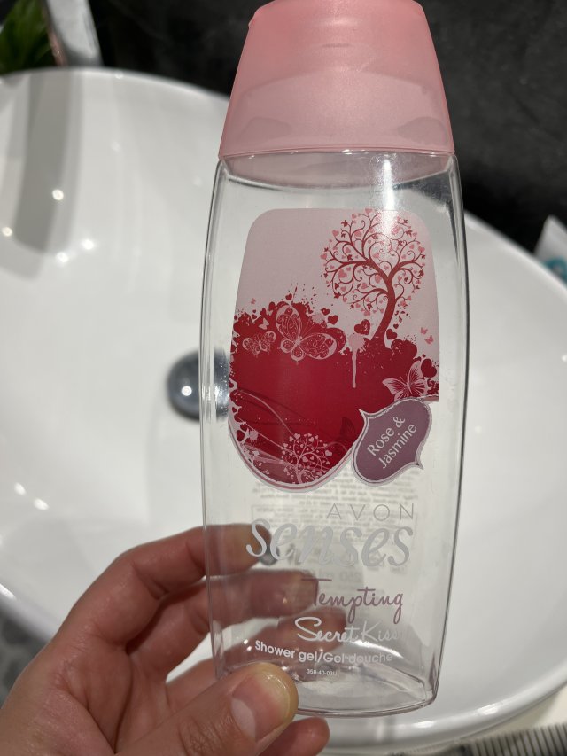 Denkowanie część druga :) Grudzień, kosmetyki w świątecznych opakowaniach lub w świątecznych kolorach: czerwonym, zielonym i złotym 