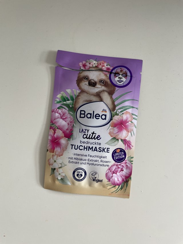 Denkowanie część druga :) Grudzień, kosmetyki w świątecznych opakowaniach lub w świątecznych kolorach: czerwonym, zielonym i złotym 