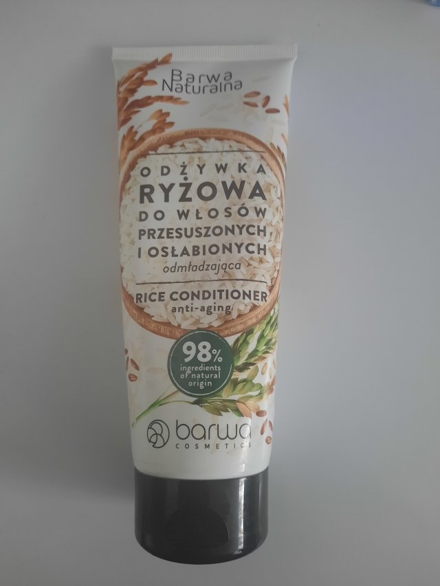 Denkowanie część druga :) Grudzień, kosmetyki w świątecznych opakowaniach lub w świątecznych kolorach: czerwonym, zielonym i złotym 