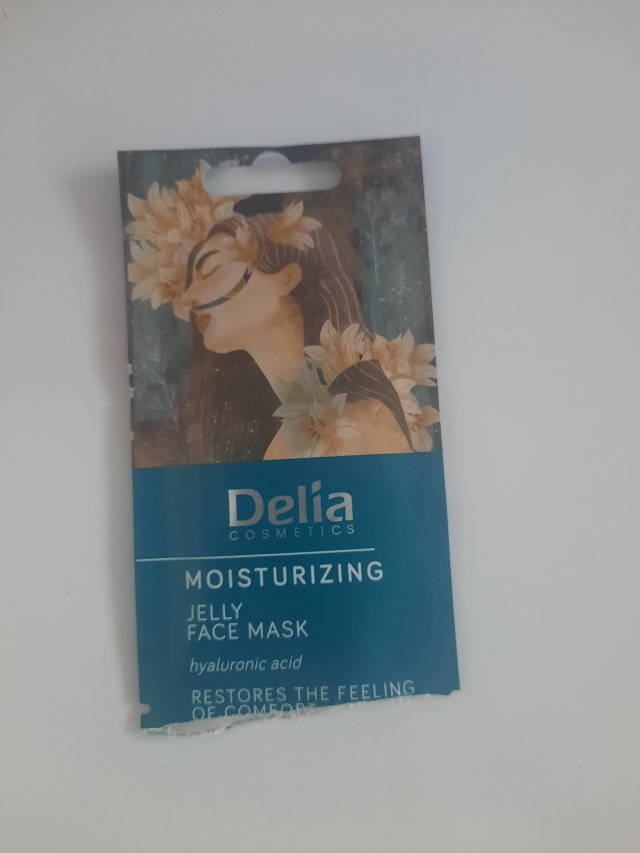 Denkowanie część druga :) Grudzień, kosmetyki w świątecznych opakowaniach lub w świątecznych kolorach: czerwonym, zielonym i złotym 