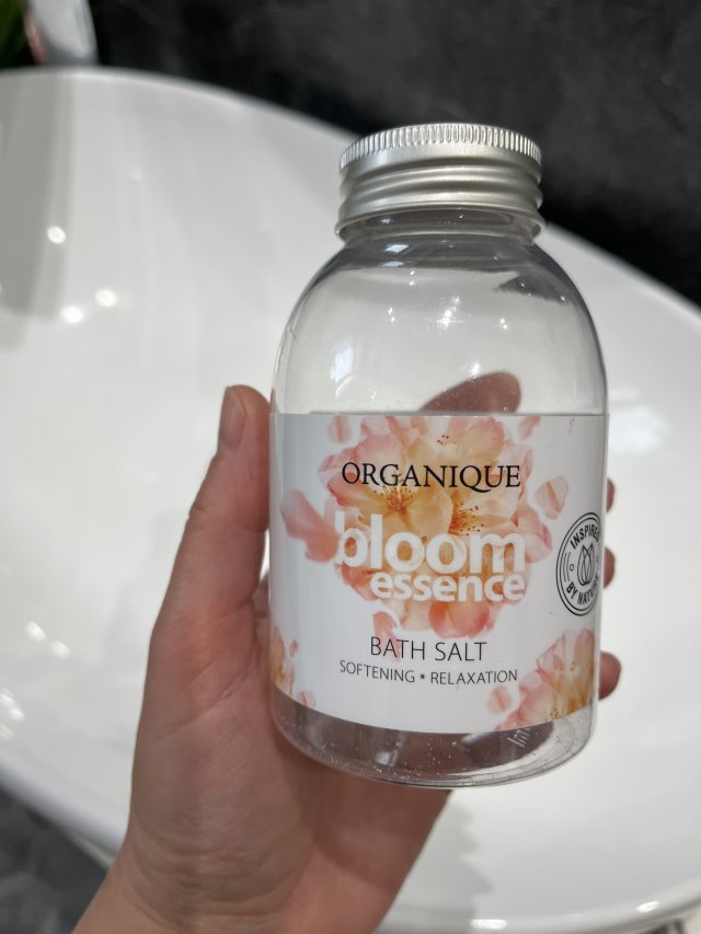 Denkowanie część druga :) Grudzień, kosmetyki w świątecznych opakowaniach lub w świątecznych kolorach: czerwonym, zielonym i złotym 