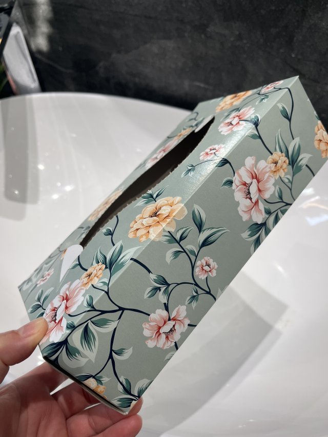 Denkowanie część druga :) Grudzień, kosmetyki w świątecznych opakowaniach lub w świątecznych kolorach: czerwonym, zielonym i złotym 