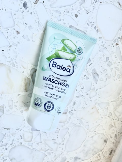 Balea Żel do mycia twarzy, Erfrischendes, Skóra mieszana i normalna, Z 10% aloesem 