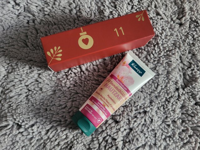 Kneipp Balsam pod prysznic, Mandelblüten Hautzart