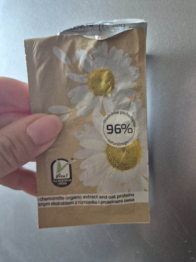 Denkowanie część druga :) Grudzień, kosmetyki w świątecznych opakowaniach lub w świątecznych kolorach: czerwonym, zielonym i złotym 