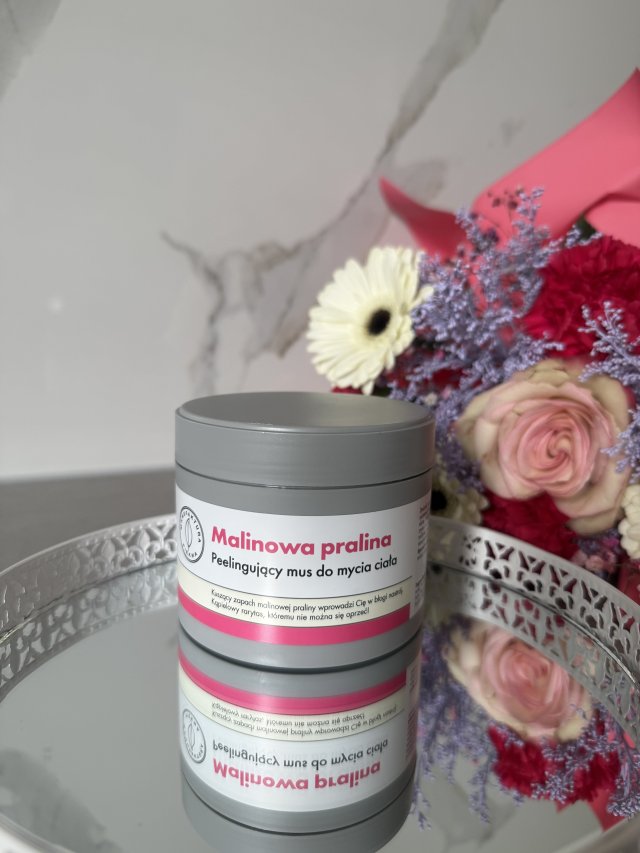 Marba Cosmetics Manufaktura Piękna, Peelingujący mus do mycia ciała, Malinowa pralina