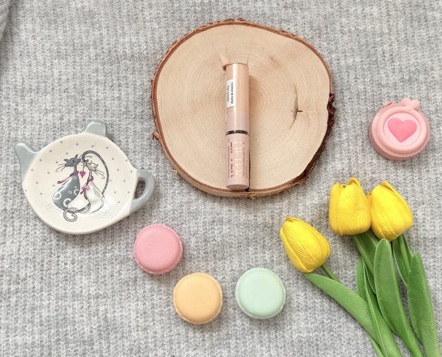 Maybelline Lifter Concealer, Korektor do twarzy, nr 05