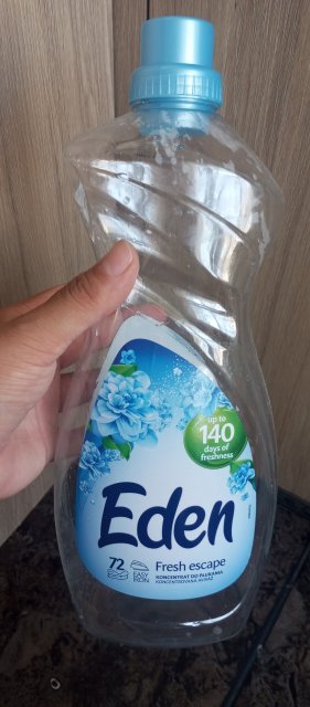 Denkowanie część druga :)  Maj, miesiąc pełen kwiatów czyli zużywamy opakowania z motywem kwiatowym i kolorze fioletu 💜, bieli 🤍 i niebieskiego 💙 💐