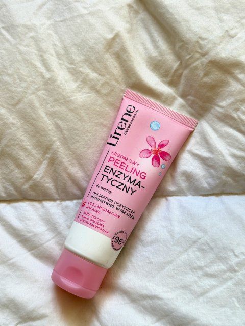 Lirene Dermoprogram, Migdałowy peeling enzymatyczny z Papainą