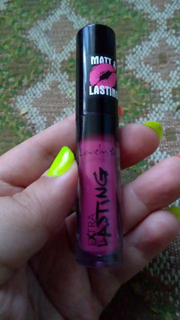 Extra Lasting pomadka od marki Lovely.