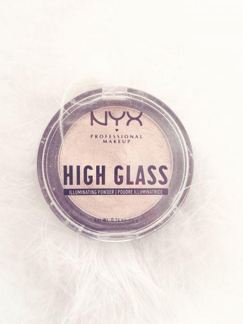NYX High Glass, Illuminating Powder, Rozświetlacz do twarzy, Moon Glow