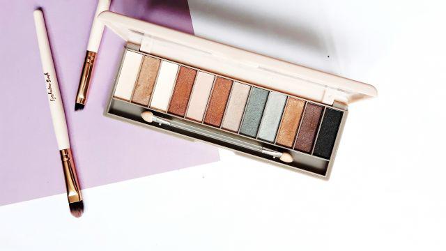 Lovely Make Up Kit, Nude, Paleta cieni do powiek