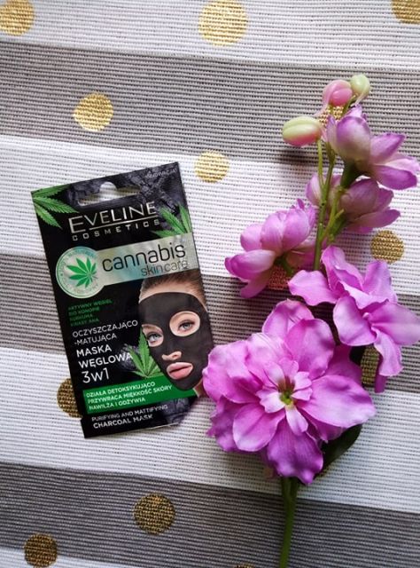 akcja denkowanie! grudzień - kosmetyki w świątecznych opakowaniach i świątecznych kolorach 🎄❄️⛄🎀🎁🎅