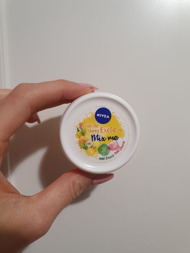 akcja denkowanie! grudzień - kosmetyki w świątecznych opakowaniach i świątecznych kolorach 🎄❄️⛄🎀🎁🎅