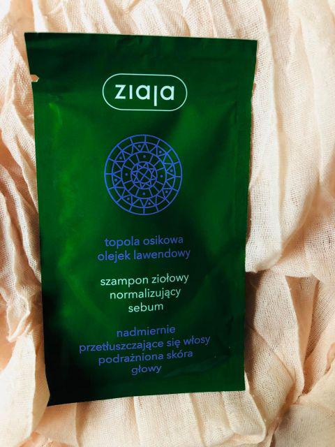 Ziaja, Szampon do włosów, Ziołowy, Normalizujący sebum, Topola osikowa, olejek lawendowy