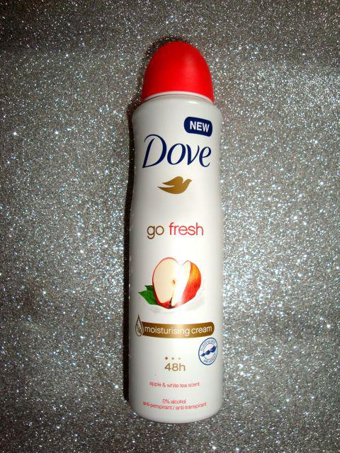 Dove Antyperspirant w sprayu, Go Fresh, Apple & White Tea