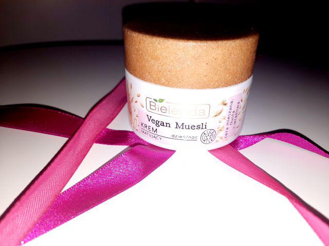 Bielenda Vegan Muesli, Krem do twarzy, Matujący, Na dzień i na noc