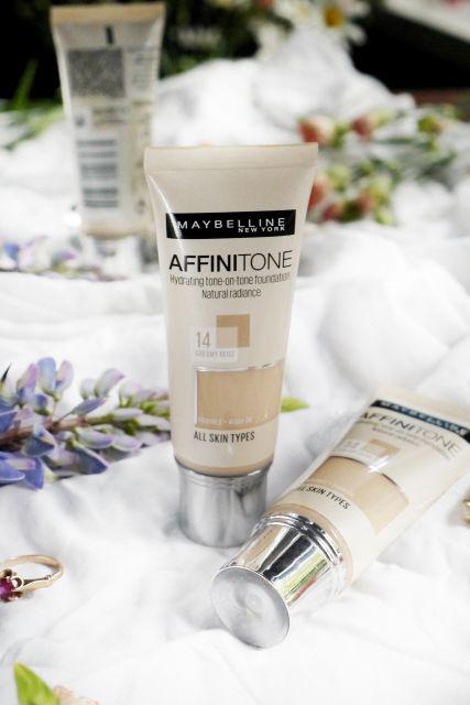 Maybelline Affinitone, Podkład do twarzy, nr 14 Creamy Beige
