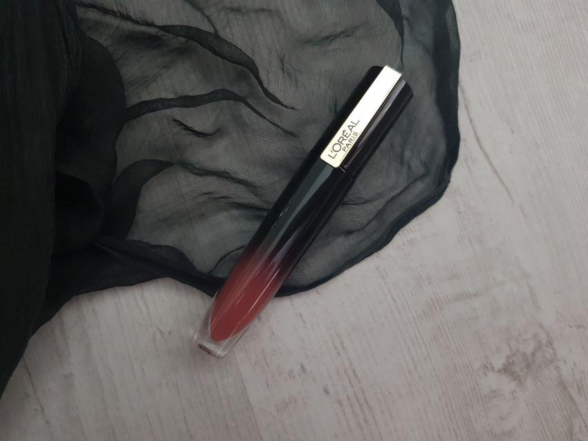 pomadka loreal blyszczaca