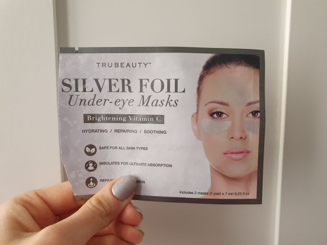 akcja denkowanie! grudzień - kosmetyki w świątecznych opakowaniach i świątecznych kolorach 🎄❄️⛄🎀🎁🎅