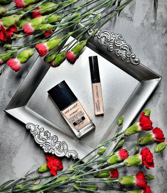 Podkład i korektor WetnWild