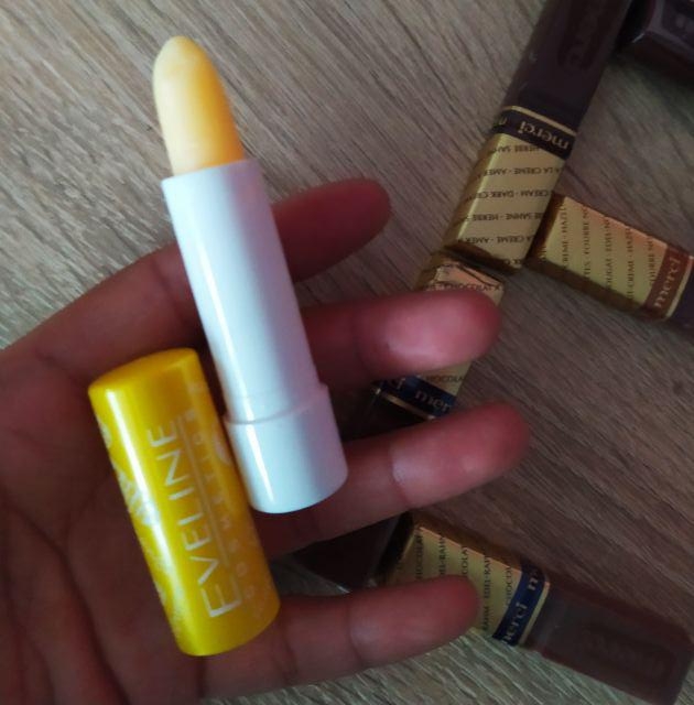 Eveline wazelina kto ust mango