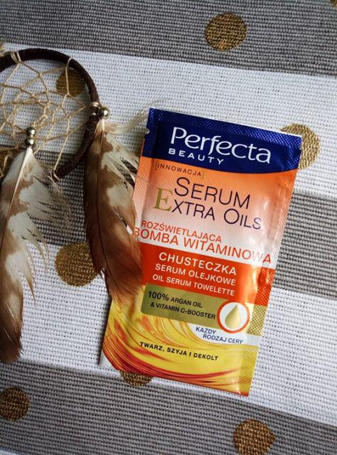 Perfecta Extra Oils, Chusteczka do twarzy, Serum olejkowe, Rozświetlająca bomba witaminowa