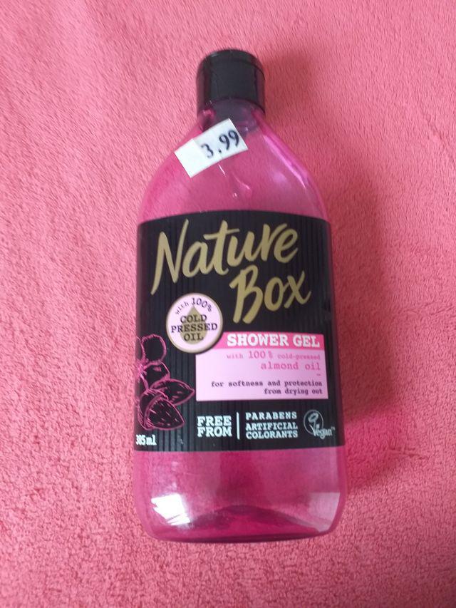 Nature Box Żel pod prysznic, Olej migdałowy