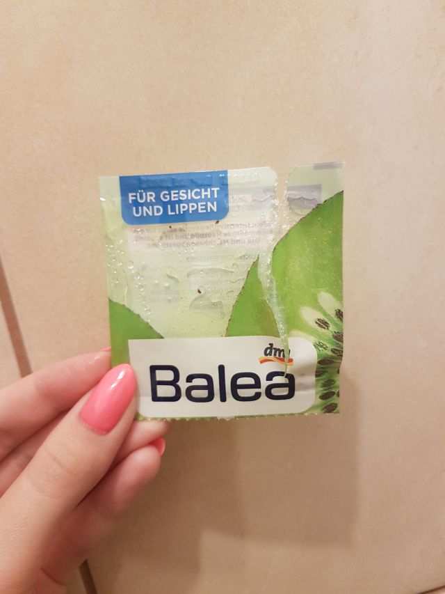 akcja denkowanie! grudzień - kosmetyki w świątecznych opakowaniach i świątecznych kolorach 🎄❄️⛄🎀🎁🎅