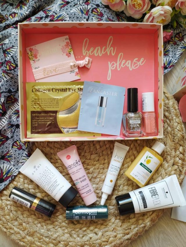 miniaturki testy kosmetyki box kolorowka pielegnacja twarzy wlosy