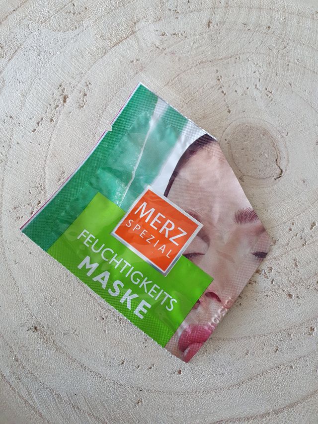 akcja denkowanie! grudzień - kosmetyki w świątecznych opakowaniach i świątecznych kolorach 🎄❄️⛄🎀🎁🎅