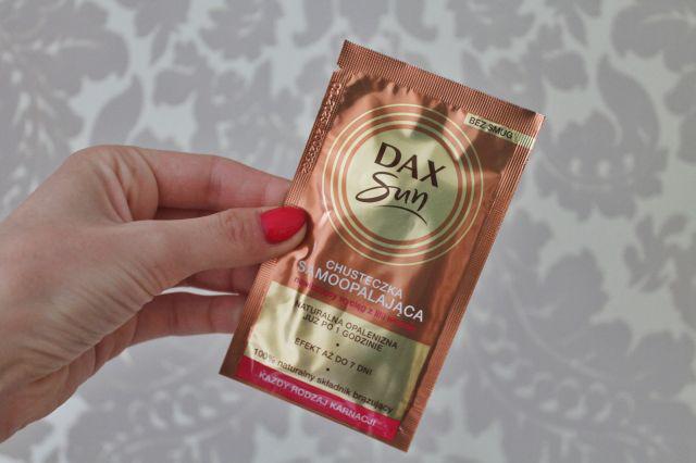Dax Cosmetics Sun, Chusteczka samoopalająca, Wyciąg z lilii wodnej, Każdy rodzaj karnacji